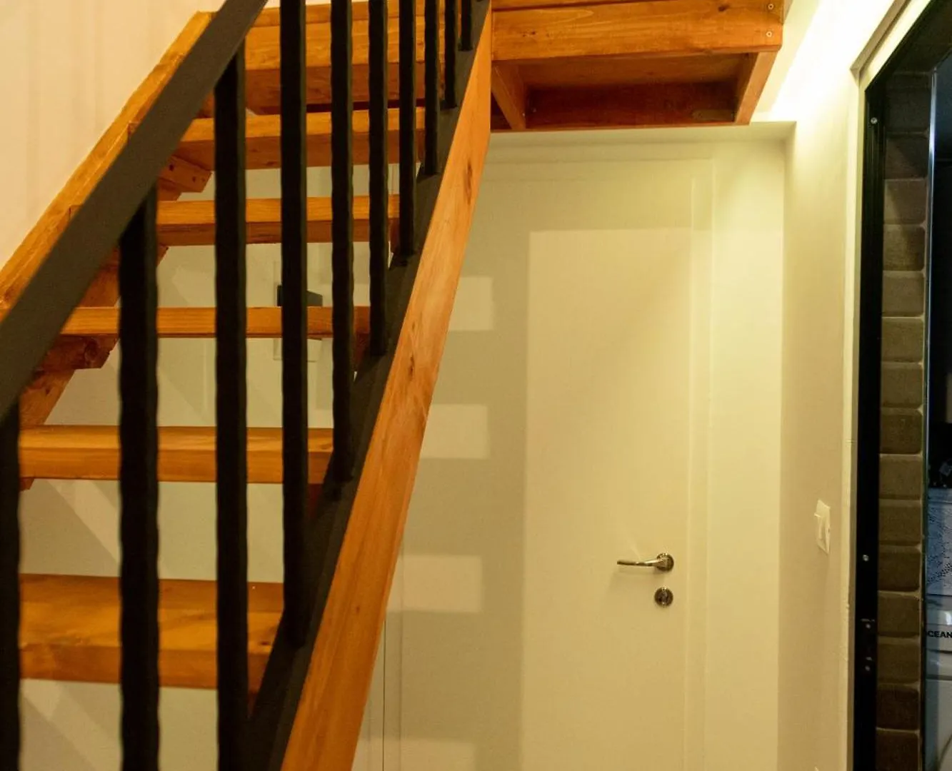 מלון טיראנה Cozy Loft-Blloku Downtown