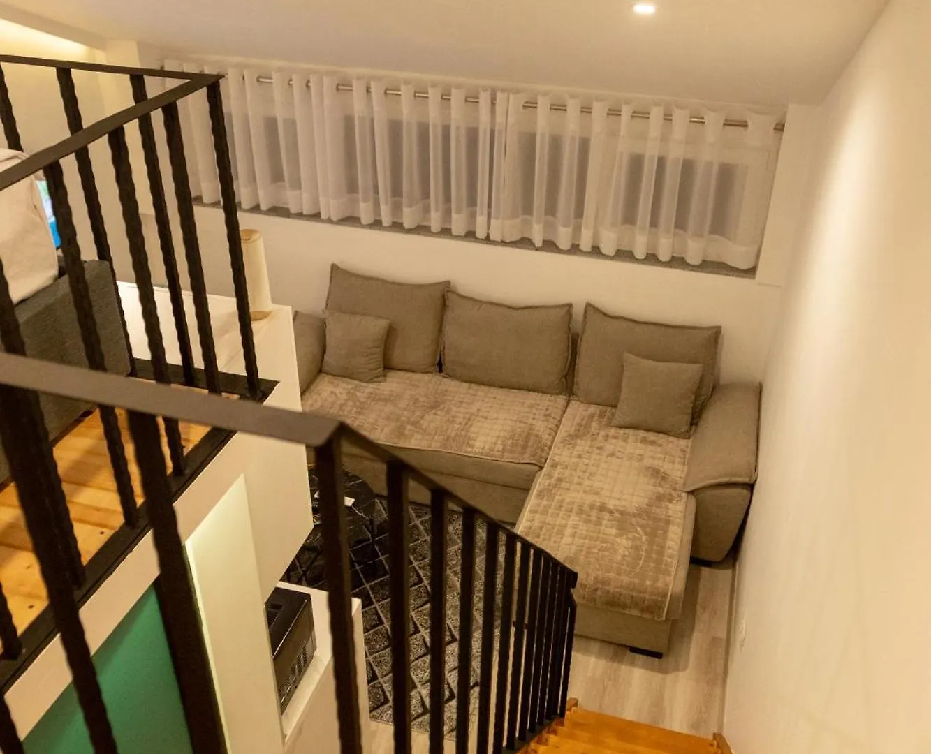 מלון טיראנה Cozy Loft-Blloku Downtown 0*,